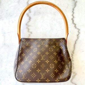 Authentic Louis Vuitton Looping MM Canvas Brown Monogram Shoulder Bag.